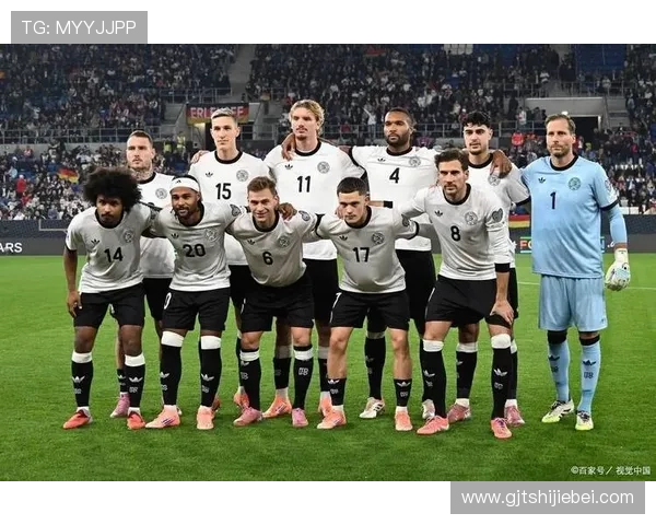 德国队世界杯比赛中的精彩瞬间图片，展现球队实力与战术风采